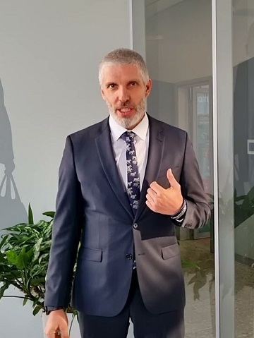 Александр Зейтц, основатель и ген. дир. производственной компании Zeytz, выпускник Еxecutive МВА Александр Зейтц, основатель и ген. дир. производственной компании Zeytz, выпускник Еxecutive МВА